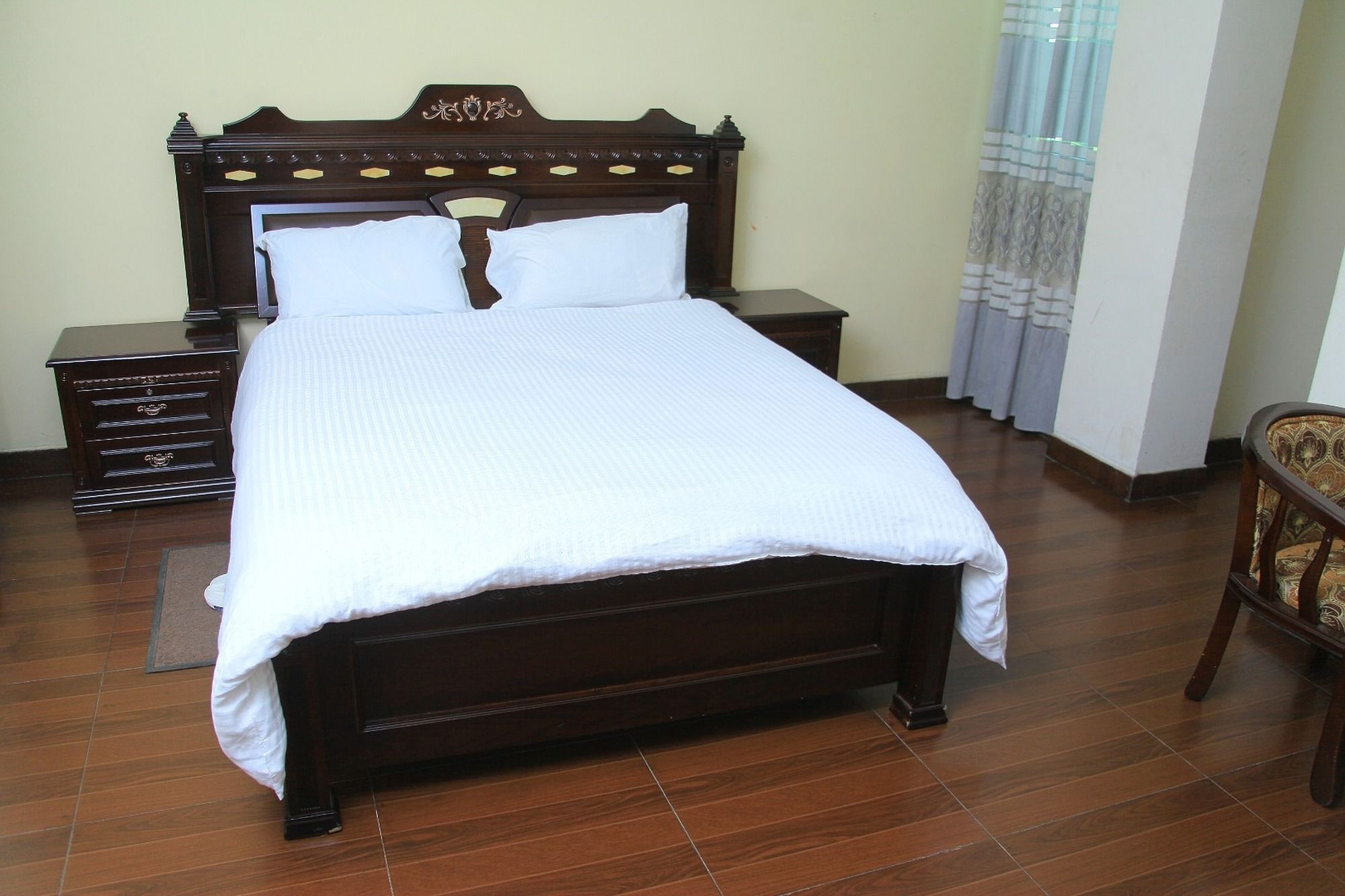 Bnow Hotel Adis Abeba Exterior foto