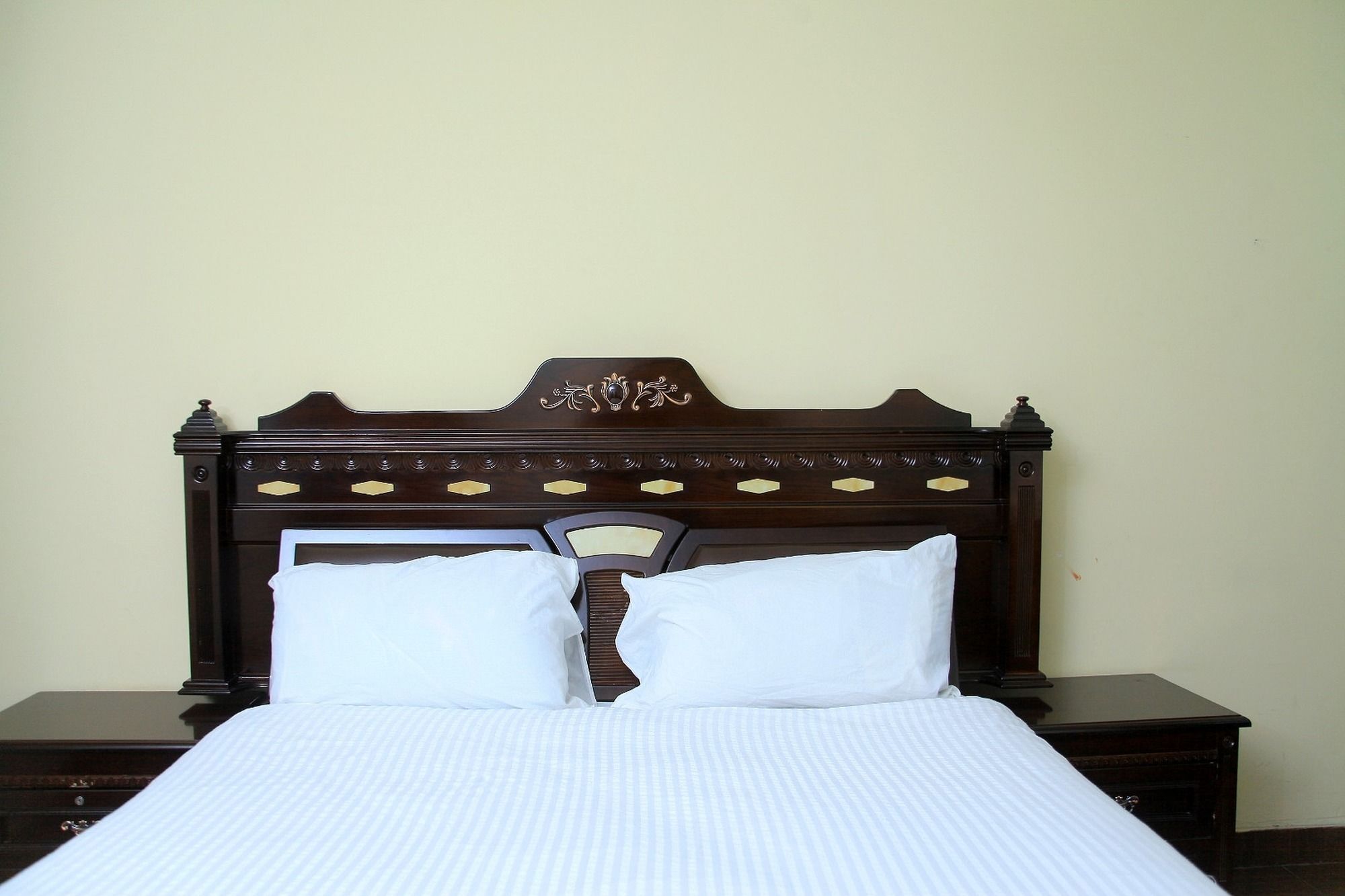 Bnow Hotel Adis Abeba Exterior foto